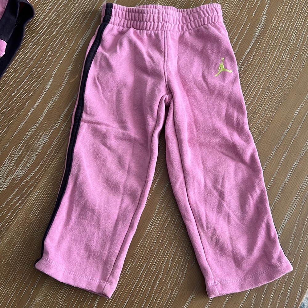 Jordan 2 pc Set - Picture 5 of 6